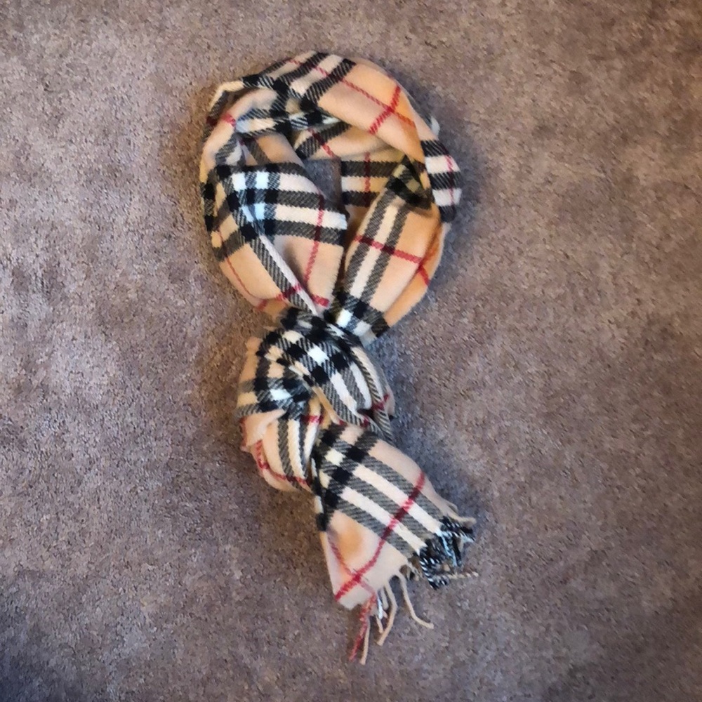 Warm chic plaid 100% lambs wool scarf